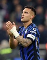 B体育下载-阿圭罗盛赞劳塔罗：他是阿根廷目前和我最像的球员，我很喜欢他